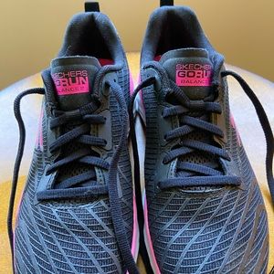 Women’s black and Pink Skechers 7.5
